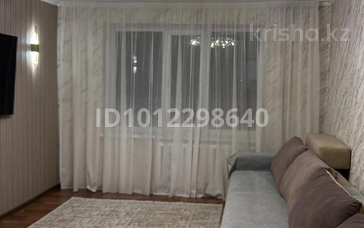 4-бөлмелі пәтер · 76 м² · 4/5 қабат, Тәуелсіздік 2 — Рядом с №3 школой. Пяти этажный кирпичный дом, бағасы: 16 млн ₸ в Текели — фото 2