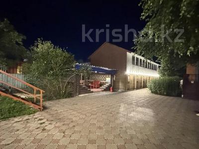 Отдельный дом · 35 комнат · 845 м² · 10 сот., Кулагер 15 за 90 млн ₸ в Бурабае
