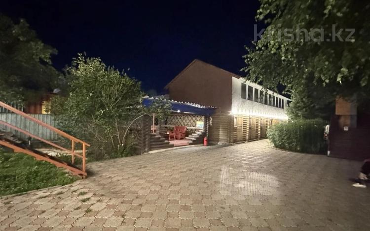 Отдельный дом · 35 комнат · 845 м² · 10 сот., Кулагер 15 за 90 млн ₸ в Бурабае — фото 3