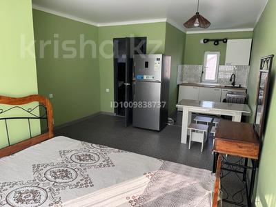 Отдельный дом · 1 комната · 30 м² · 2 сот., мкр Тастыбулак, Береке 7 — Жандосова за 150 000 〒 в Алматы, Наурызбайский р-н