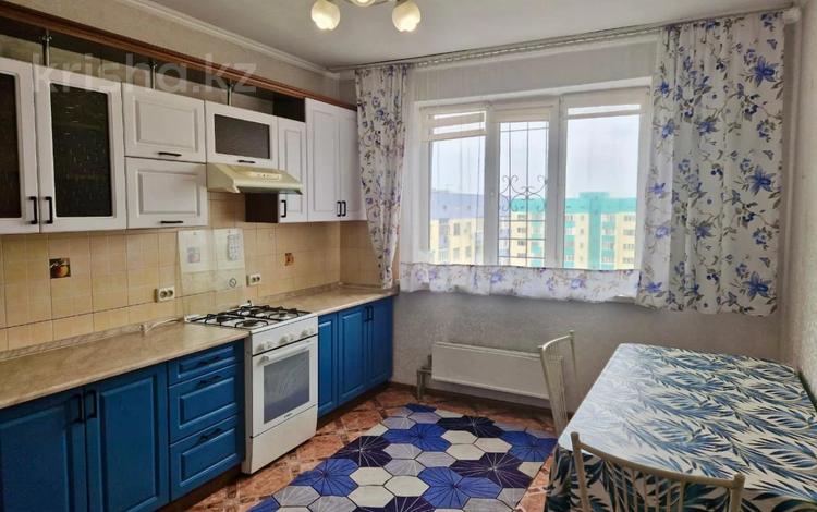3-комнатная квартира · 90 м² · 10/10 этаж, мкр Акбулак, чуланова за 39.8 млн ₸ в Алматы, Алатауский р-н — фото 8