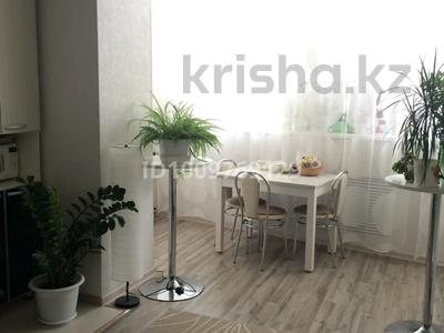 2-бөлмелі пәтер · 56 м² · 5/7 қабат, мкр. Алтын орда, Алия Молдагулова 50а, бағасы: 28.8 млн 〒 в Актобе