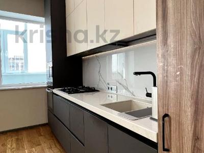 4-бөлмелі пәтер, 120 м², 8/10 қабат, Алии Молдагуловой, бағасы: 63 млн 〒 в Актобе