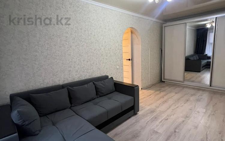 1-комнатная квартира · 33 м² · 4/4 этаж, мкр Таугуль-1 6 за 220 000 ₸ в Алматы, Ауэзовский р-н — фото 2