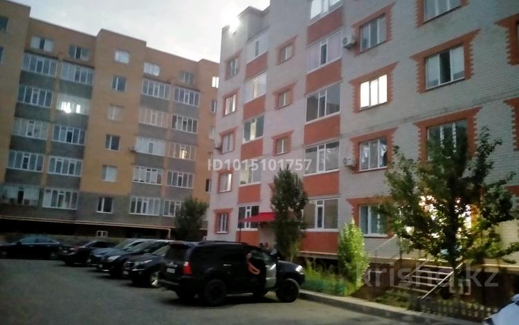 3-комнатная квартира · 98 м² · 4/5 этаж, мкр. Алтын орда 29А за 35 млн ₸ в Актобе — фото 2
