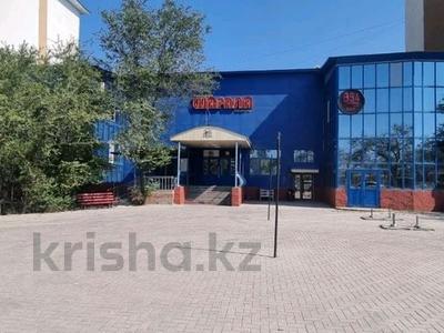 Свободное назначение, офисы, магазины и бутики, склады, общепит, бани, гостиницы и зоны отдыха, фитнес и спорт, медцентры и аптеки, образование, развлечения, конференц-залы, кабинеты и рабочие места, студии · 600 м² за 1.6 млн ₸ в Конаеве