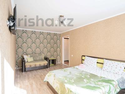 1-комнатная квартира, 35 м², 1/5 этаж посуточно, Назарбаева 109 за 12 900 〒 в Петропавловске