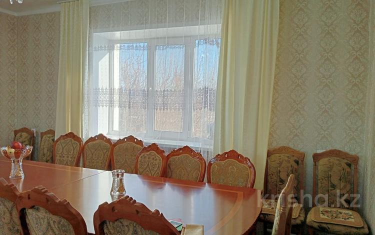 Отдельный дом • 5 комнат • 206 м² • 10 сот., Қазығұрт 2 за 52 млн 〒 в Уральске — фото 2