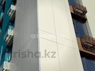 3-бөлмелі пәтер · 127.5 м² · 9/13 қабат, Шамина 5в, бағасы: 49 млн ₸ в Атырау, мкр Жилгородок