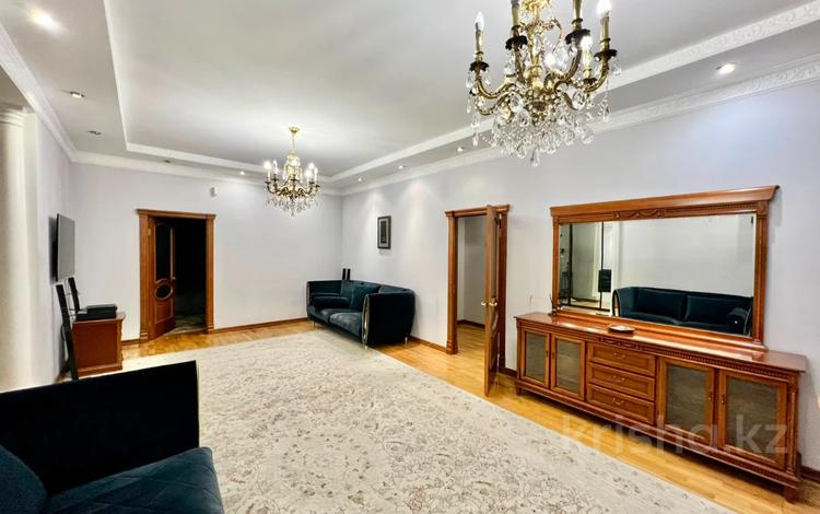 4-комнатная квартира · 150 м² · 3/6 этаж, Жамакаева за 135 млн ₸ в Алматы, Бостандыкский р-н — фото 20
