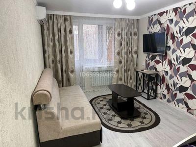 Аренда квартир посуточно в Жамбылской обл.: 1-комнатная квартира · 36 м² · 2/5 этаж, ул. куанышбаева — 10 мкр за 6 000 〒 1-комнатная квартира · 36 м² · 2/5 этаж, ул. куанышбаева — 10 мкр за 6 000 〒 в Таразе