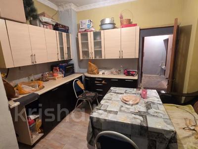 2-комнатная квартира · 60 м² · 4/9 этаж, мкр Аксай-1 за 32 млн ₸ в Алматы, Ауэзовский р-н