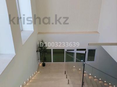 Офисы · 100 м² за 400 000 〒 в Актау, 18А мкр