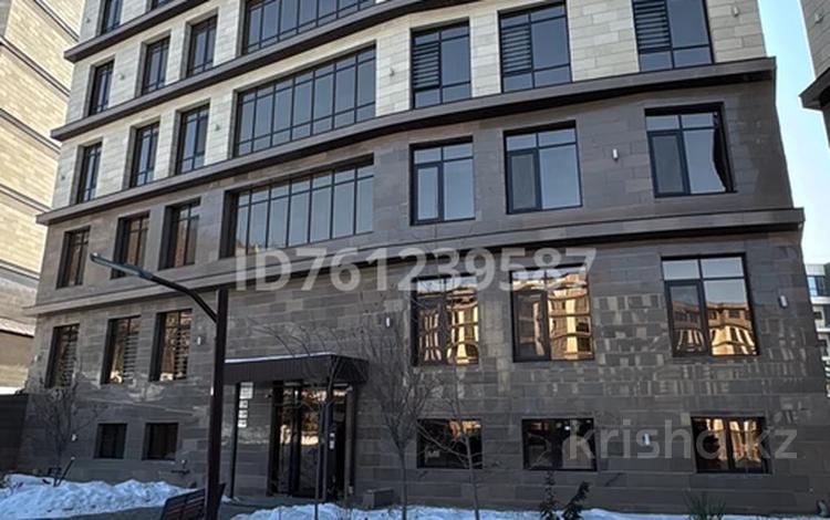 4-комнатная квартира · 130 м² · 2/8 этаж, Арайлы 44 — Ушкемпирова 44 блок 12 за 170 млн ₸ в Алматы, Бостандыкский р-н — фото 2