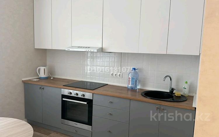 1-комнатная квартира · 38 м² · 5/10 этаж, Бокейхана за 210 000 ₸ в Астане, Есильский р-н — фото 2