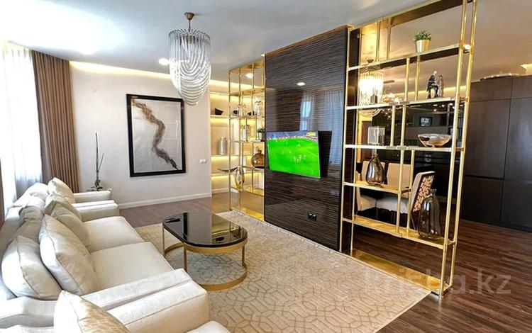 4-комнатная квартира · 214 м² · 11/15 этаж, Тауелсиздик 33 за 180 млн ₸ в Астане, Алматы р-н — фото 2
