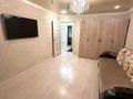 2-бөлмелі пәтер · 60 м² · 1/5 қабат, Толстого 72 — Курмангазы -Мухита, бағасы: 15 000 ₸ в Уральске, мкр Школьник — фото 2