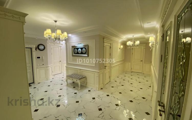 5-бөлмелі пәтер · 198.1 м² · 5/9 қабат, 32Б мкр 3, бағасы: 75 млн ₸ в Актау — фото 2