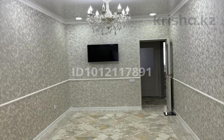 2-бөлмелі пәтер · 58 м² · 4/6 қабат, 16-й мкр 43/2, бағасы: 17.3 млн ₸ в Актау — фото 2