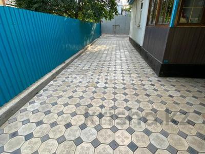 Отдельный дом · 2 комнаты · 60 м² · 6 сот., Райымбек батыра 3 а за 30 млн ₸ в Боралдае (Бурундай)