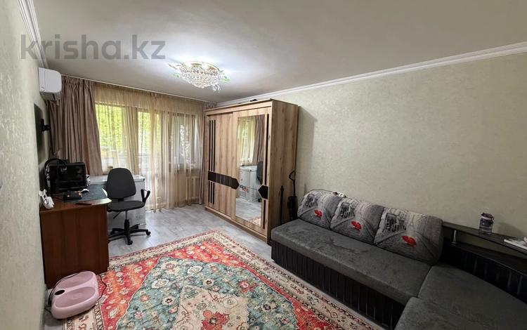 2-бөлмелі пәтер · 43 м² · 2/4 қабат, мкр №8 4, бағасы: 35 млн ₸ в Алматы, Ауэзовский р-н — фото 16