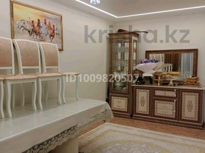 4-комнатная квартира · 85 м² · 1/5 этаж, мкр Шанхай, рыскулова 197 — Вавилова за 25 млн 〒 в Актобе