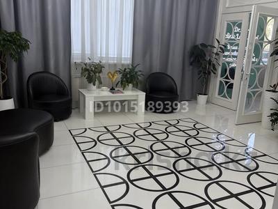 Медцентры и аптеки · 20 м² за 400 000 ₸ в Алматы, Бостандыкский р-н