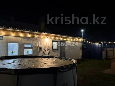 Жеке үй · 4 бөлме · 100 м², Куанышбаева 2 — Рядом с платиной, бағасы: 5 000 ₸ в Каркаралинске