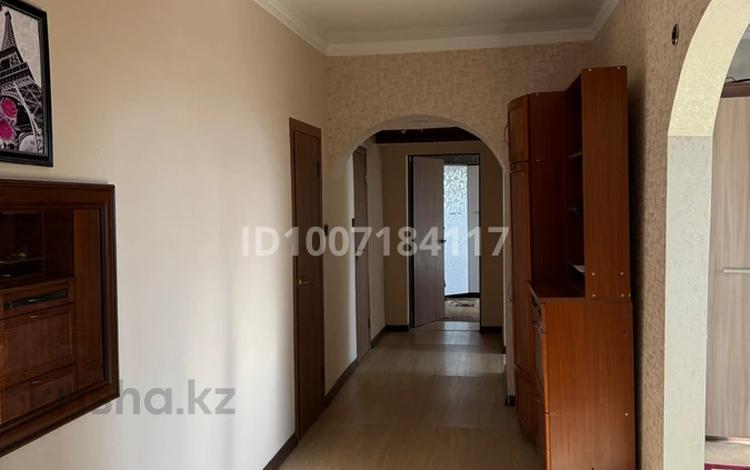 2-бөлмелі пәтер · 68.7 м² · 3/3 қабат, Құрманғазы 40, бағасы: 16 млн ₸ в  — фото 2