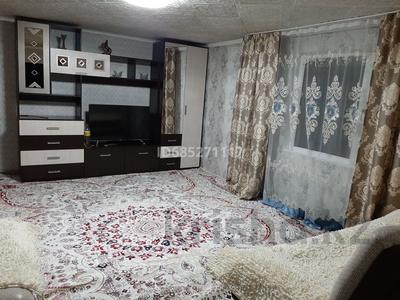 Жеке үй · 3 бөлме · 100 м², Карбай Мусабаева 114, бағасы: 45 000 〒 в Бурабае
