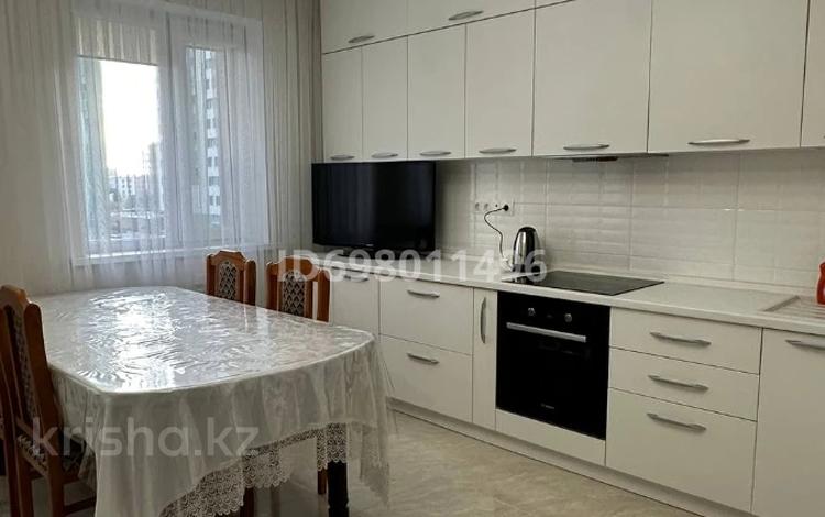 1-комнатная квартира, 46 м², 4/9 этаж помесячно, Тауелсиздик 21/9