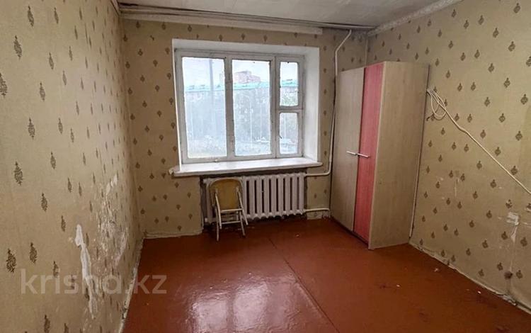 1-комнатная квартира, 28 м², 3/5 этаж, Жастар 16 за 6.2 млн 〒 в Талдыкоргане — фото 2