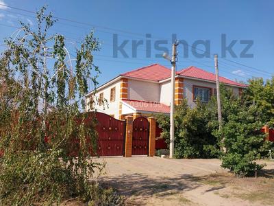 Жеке үй · 7 бөлме · 307 м² · 10 жүзд., Байтерек — Таза бу моншасы, бағасы: 67 млн ₸ в Актобе, жилой массив Заречный-3