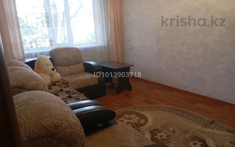 2-комнатная квартира · 50 м² · 1/5 этаж, 31 квартал, — улица Ленинградская за 100 000 ₸ в Шахтинске — фото 41
