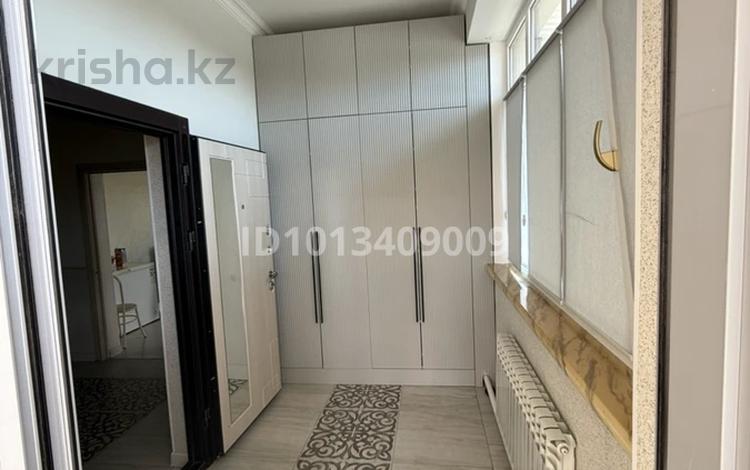 Үйдің бір бөлігі · 5 бөлме · 220 м² · , мкр Коктем, 21 16, бағасы: 48 млн ₸ в Атырау — фото 2