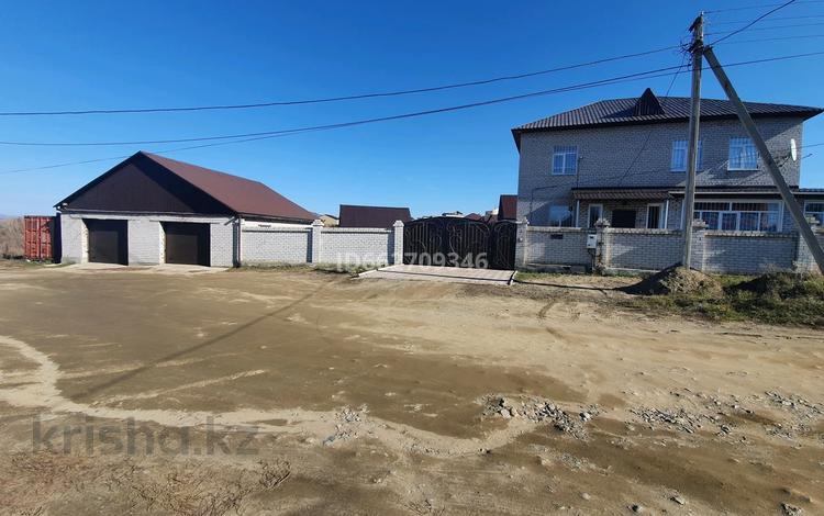 Отдельный дом · 6 комнат · 240 м² · 9 сот., улица Багаева 14/5 — Напротив садика Саулежан за 90 млн 〒 в Усть-Каменогорске — фото 38