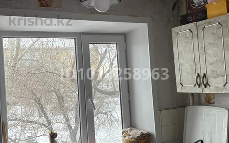 2-бөлмелі пәтер · 45 м² · 2/5 қабат, Пришахтинск, 21й микрорайон 14 — Школа цон рядом магазин налоговой, бағасы: 9.5 млн ₸ в Караганде, Алихана Бокейханова р-н — фото 2