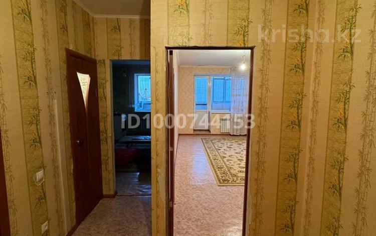 1-комнатная квартира · 52 м² · 7/9 этаж · помесячно, мкр Болашак за 100 000 〒 в Актобе — фото 2
