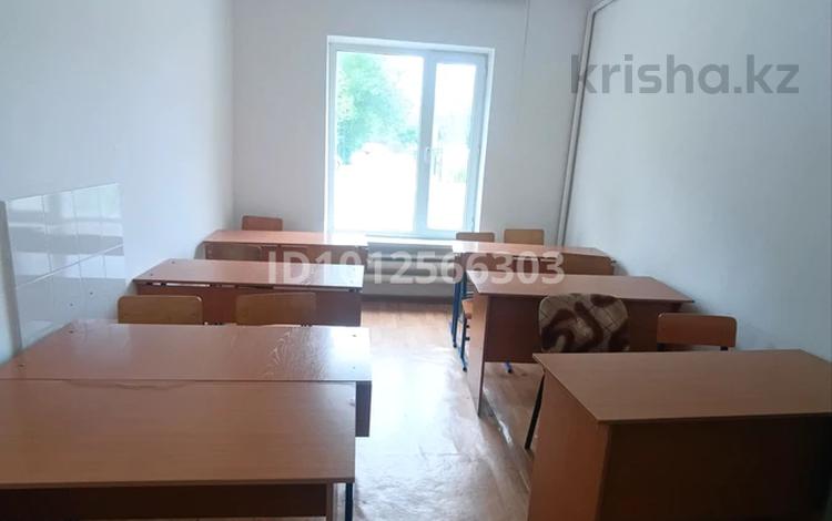 Еркін, кеңселер, білім орталықтары · 250 м², бағасы: 100 000 ₸ в Таразе — фото 2