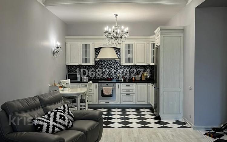 2-комнатная квартира · 100 м² · 2/8 этаж, Омаровой за 600 000 〒 в Алматы, Медеуский р-н — фото 2