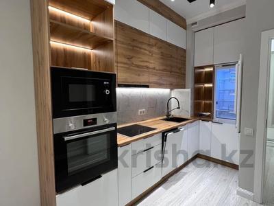 1-бөлмелі пәтер, 50 м², 6/13 қабат ай сайын, Кабанбай батыра 252, бағасы: 330 000 〒 в Алматы, Алмалинский р-н