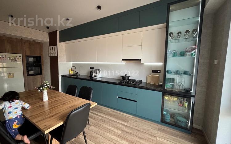 4-бөлмелі пәтер · 162 м² · 5/5 қабат, 16-й мкр , Мкр. 16 94, бағасы: 81 млн ₸ в Актау — фото 2