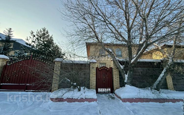 Отдельный дом · 6 комнат · 270 м² · 10 сот., Бориса Ерзаковича 22 за 200 млн ₸ в Астане, Сарыарка р-н — фото 2