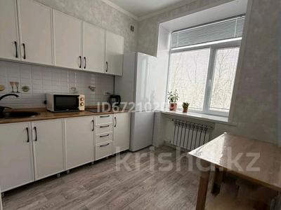 2-комнатная квартира · 54 м² · 2/5 этаж, Абая — Мира за 20 000 ₸ в Балхаше