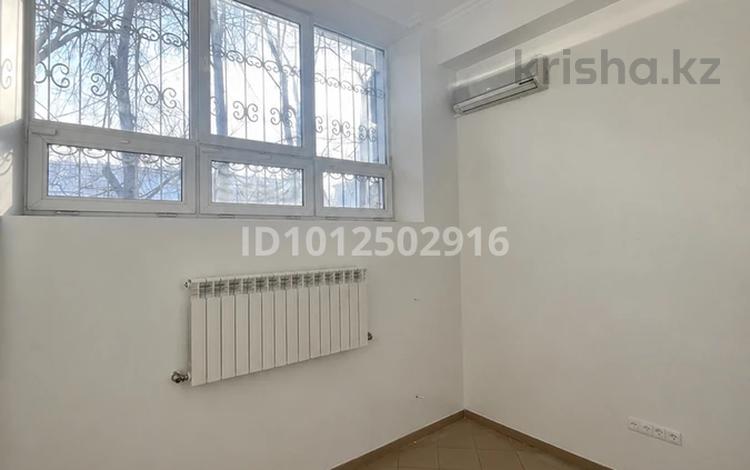 1 комната · 15 м² · 1/5 этаж, мкр Тастак-2, Толе би 150 — Толеби-Нурмакова за 150 000 ₸ в Алматы, Алмалинский р-н — фото 7