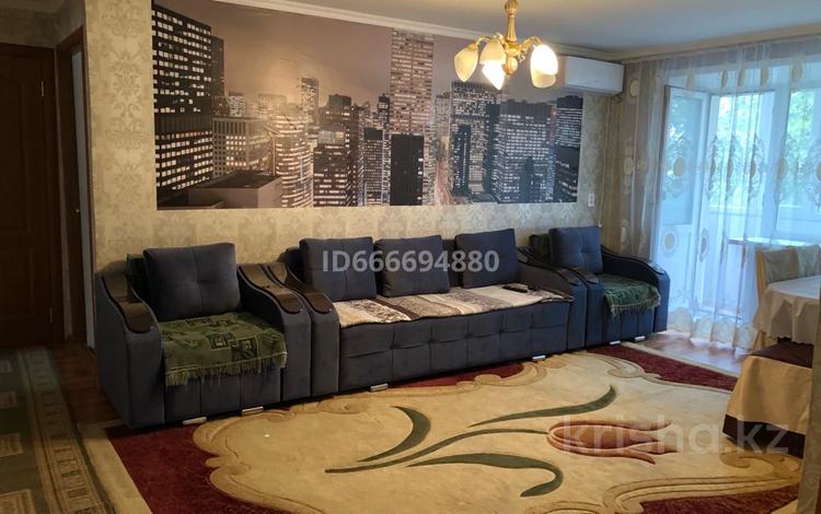 3-бөлмелі пәтер, 87 м², 4/5 қабат сағатына, Шакарима 35, бағасы: 1 500 〒 в Семее — фото 2