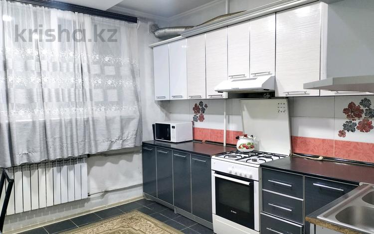 3-комнатная квартира · 75 м² · 1/8 этаж, мкр Орбита-3 26 за 390 000 ₸ в Алматы, Бостандыкский р-н — фото 2