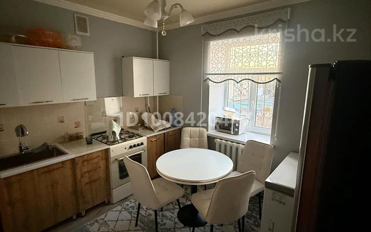 2-бөлмелі пәтер · 59 м² · 4/5 қабат, Жанкент — Находится возле супермаркет Кызылорда район Титов, бағасы: 11 млн 〒 — фото 2