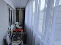 2-комнатная квартира · 59 м² · 5/5 этаж, Партизанская 79/1 — Продается теплая, уютная квартира. Пластиковые окна,не угловая, комнаты изолированы. В шаговой доступности школа, садик, рынок Алтын алма. Хорошие соседи, чистый подъезд, тихий двор. за 17 млн ₸ в Уральске — фото 7