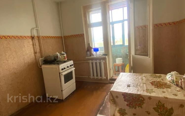 3-комнатная квартира · 70.6 м² · 3/5 этаж, пр Алии Молдагуловой за 20.5 млн ₸ в Актобе — фото 2